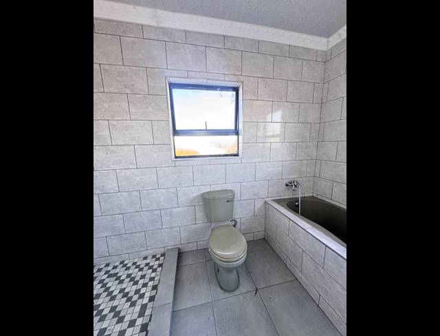 4 BEDROOM FREESTANDING FOR SALE IN AERORAND